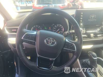 2021 Toyota Highlander XLE - zdjęcie 10 z 34 - miniatura