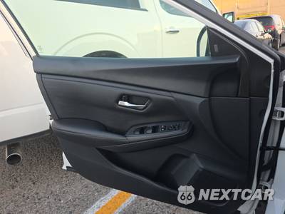 2023 Nissan Sentra SV - zdjęcie 9 z 25 - miniatura