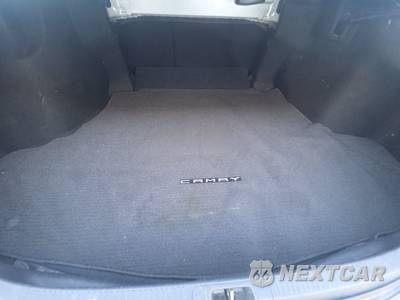 2018 Toyota Camry LE - zdjęcie 16 z 18 - miniatura