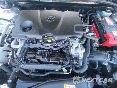 2018 Toyota Camry LE - zdjęcie 15 z 18 - miniatura