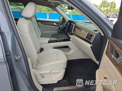 2025 Volkswagen Atlas 2.0T SE w/Technology - zdjęcie 8 z 23 - miniatura
