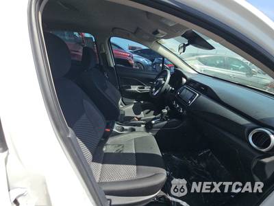 2020 Nissan Versa S - zdjęcie 8 z 29 - miniatura