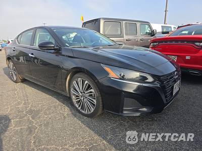 2023 Nissan Altima SL - zdjęcie 3 z 39 - miniatura