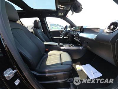 2023 Mercedes-Benz GLB 250 4MATIC - zdjęcie 8 z 31 - miniatura