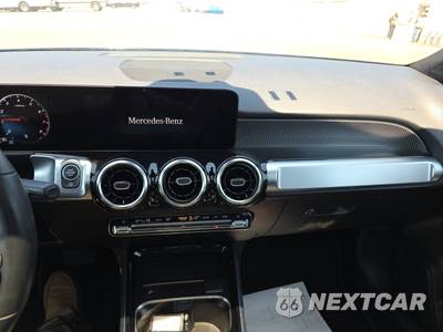 2023 Mercedes-Benz GLB 250 4MATIC - zdjęcie 11 z 31 - miniatura