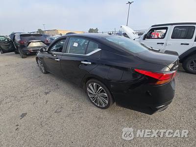 2023 Nissan Altima SL - zdjęcie 6 z 37 - miniatura