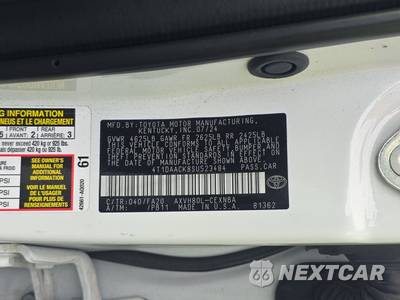 2025 Toyota Camry LE - zdjęcie 14 z 25 - miniatura