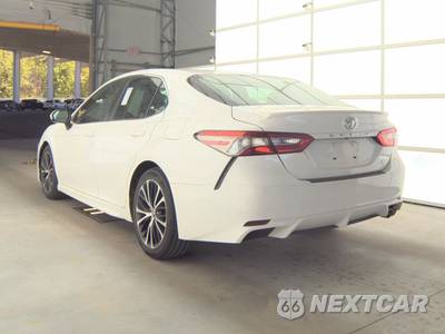 2018 Toyota Camry SE - zdjęcie 8 z 47 - miniatura