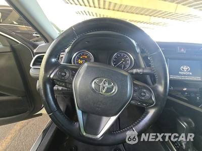 2018 Toyota Camry SE - zdjęcie 16 z 47 - miniatura