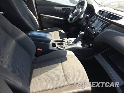 2020 Nissan Rogue Sport S - zdjęcie 8 z 17 - miniatura