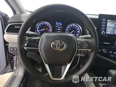 2022 Toyota Camry LE - zdjęcie 10 z 33 - miniatura