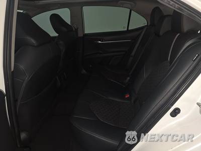 2021 Toyota Camry XSE - zdjęcie 13 z 20 - miniatura