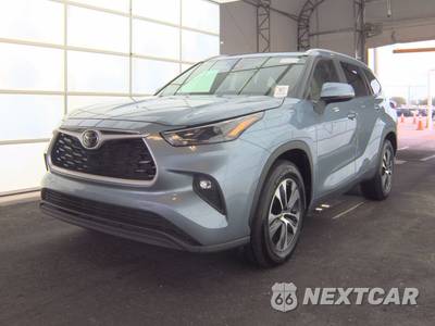 2023 Toyota Highlander XLE - zdjęcie 1 z 21 - miniatura