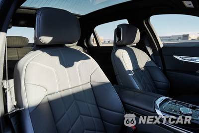 2025 BMW 7 Series Sedan 760i xDrive - zdjęcie 41 z 83 - miniatura