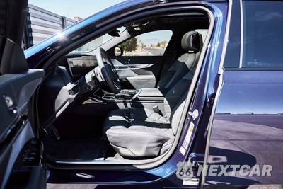 2025 BMW 7 Series Sedan 760i xDrive - zdjęcie 30 z 83 - miniatura