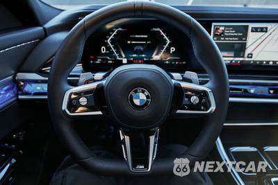 2025 BMW 7 Series Sedan 760i xDrive - zdjęcie 59 z 83 - miniatura