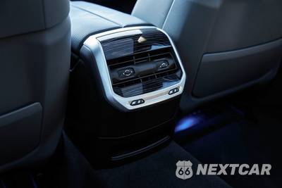 2025 BMW 7 Series Sedan 760i xDrive - zdjęcie 55 z 83 - miniatura