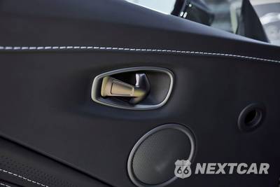 2023 Aston Martin Vantage V12 Coupe - zdjęcie 34 z 66 - miniatura