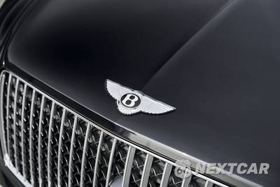 2023 Bentley Bentayga EWB Azure V8 - zdjęcie 8 z 87 - miniatura