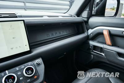 2023 Land Rover Defender 110 X - zdjęcie 77 z 81 - miniatura