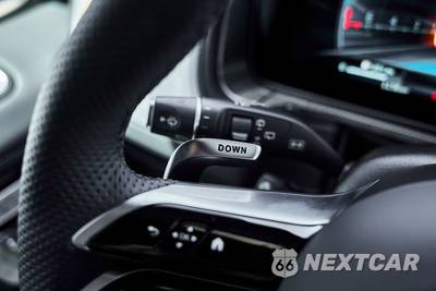 2026 Mercedes-Benz AMG G 63 4MATIC - zdjęcie 59 z 85 - miniatura