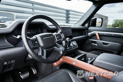 2023 Land Rover Defender 110 X - zdjęcie 2 z 81 - miniatura