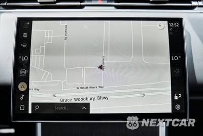 2025 Land Rover Range Rover SE - zdjęcie 66 z 76 - miniatura
