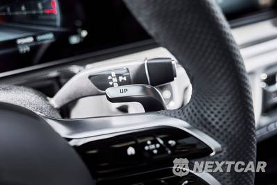2026 Mercedes-Benz AMG G 63 4MATIC - zdjęcie 63 z 86 - miniatura