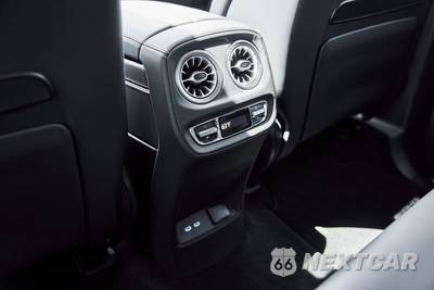 2026 Mercedes-Benz AMG G 63 4MATIC - zdjęcie 54 z 86 - miniatura