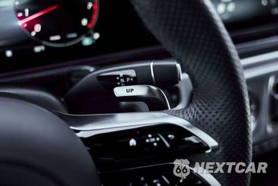 2025 Mercedes-Benz AMG G 63 4MATIC - zdjęcie 61 z 83 - miniatura