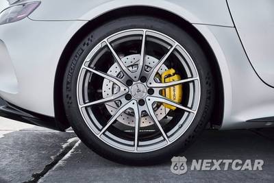 2020 Mercedes-Benz AMG GT R Convertible - zdjęcie 35 z 87 - miniatura