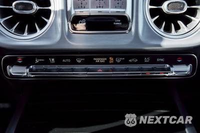 2025 Mercedes-Benz AMG G 63 4MATIC - zdjęcie 69 z 82 - miniatura