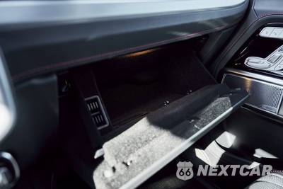 2025 Mercedes-Benz AMG G 63 4MATIC - zdjęcie 80 z 82 - miniatura