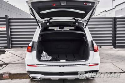 2026 Mercedes-Benz Maybach GLS 600 4MATIC - zdjęcie 16 z 79 - miniatura
