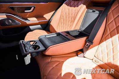 2023 Mercedes-Benz S 580 4MATIC - zdjęcie 49 z 77 - miniatura