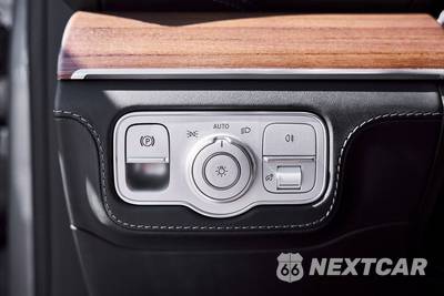 2025 Mercedes-Benz Maybach GLS 600 4MATIC - zdjęcie 64 z 94 - miniatura