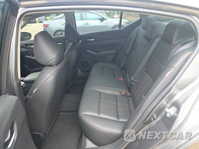 2023 Nissan Altima SR - zdjęcie 14 z 23 - miniatura