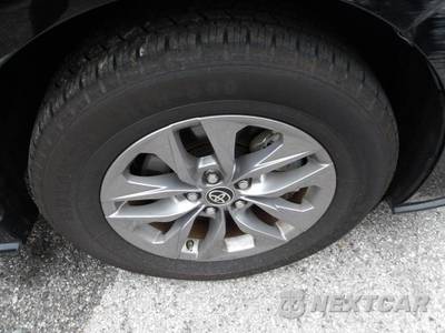 2025 Toyota Sienna LE 8-Passenger 120.5" WB - zdjęcie 3 z 28 - miniatura