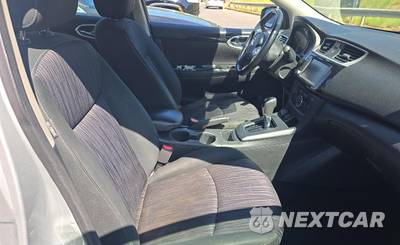 2019 Nissan Sentra SV - zdjęcie 10 z 21 - miniatura