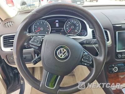 2013 Volkswagen Touareg V6 Lux - zdjęcie 10 z 19 - miniatura