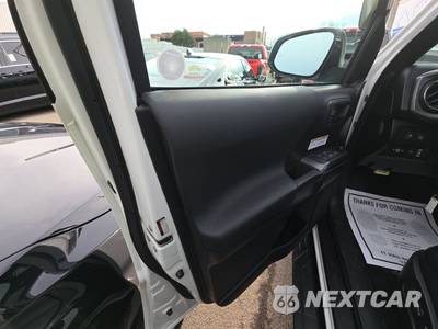 2020 Toyota Tacoma TRD Pro Crew Cab Medium Bed - zdjęcie 9 z 20 - miniatura