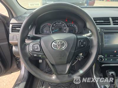 2015 Toyota Camry LE - zdjęcie 10 z 22 - miniatura