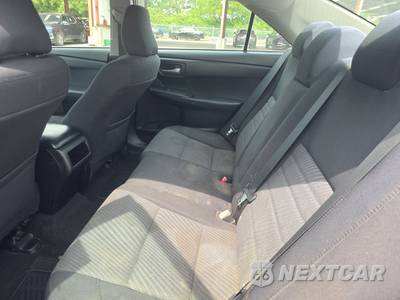 2015 Toyota Camry LE - zdjęcie 13 z 22 - miniatura