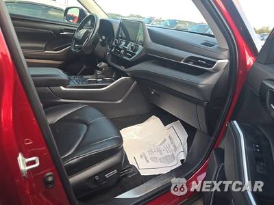 2023 Toyota Highlander XLE - zdjęcie 8 z 18 - miniatura