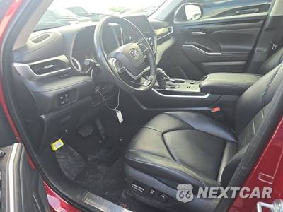 2023 Toyota Highlander XLE - zdjęcie 7 z 18 - miniatura