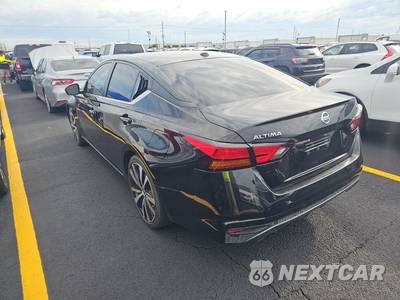 2022 Nissan Altima SR - zdjęcie 6 z 32 - miniatura