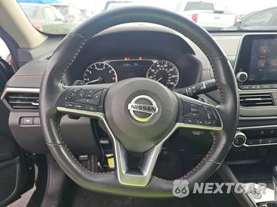 2022 Nissan Altima SR - zdjęcie 10 z 32 - miniatura