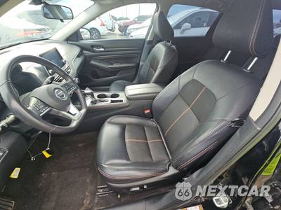 2022 Nissan Altima SR - zdjęcie 7 z 32 - miniatura
