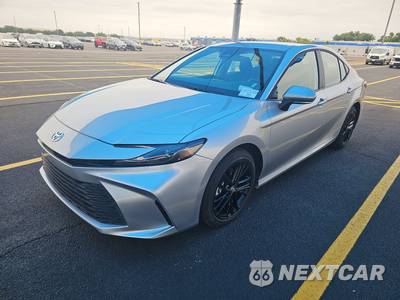 2026 Toyota Camry LE - zdjęcie 1 z 22 - miniatura