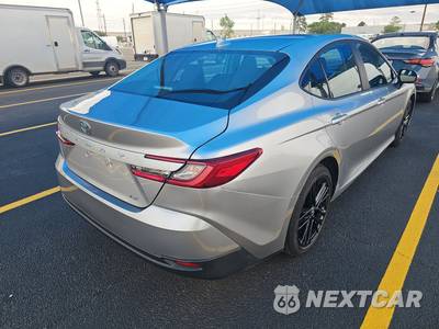 2026 Toyota Camry LE - zdjęcie 4 z 22 - miniatura